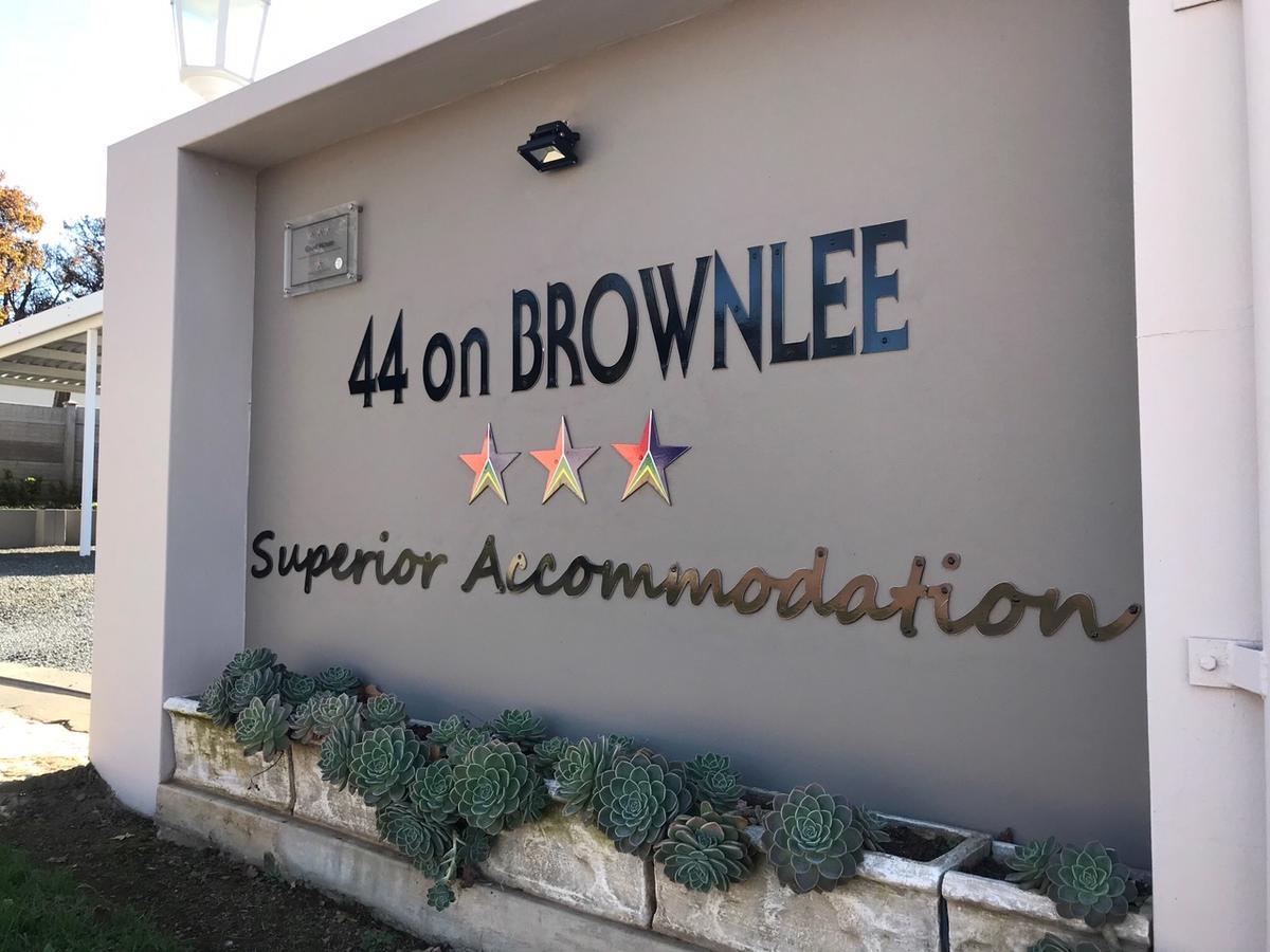 44 On Brownlee Hotel Kokstad  Eksteriør billede